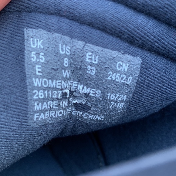 Clarks Navy Whistle Bea Leather Ankle Boot 8 1/2 to size 9 - Picture 12 of 14